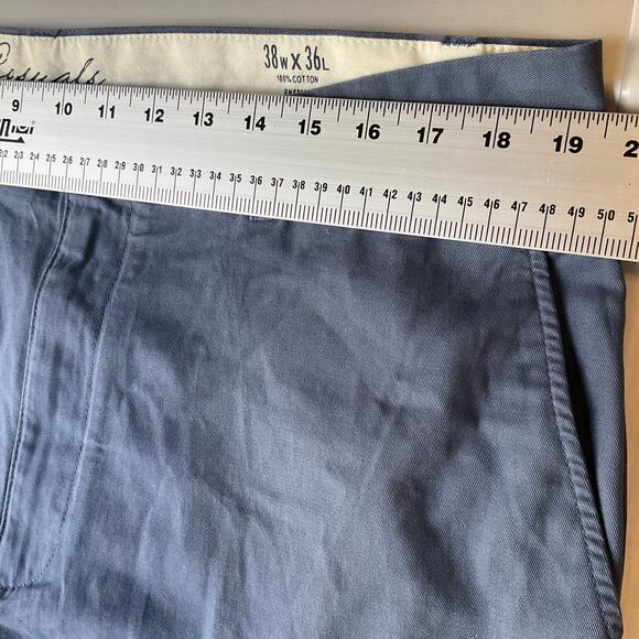 Roundtree & Yorke Men Khaki Pants size 38W x 36L Blue Mid Rise Straight Leg NWT - Picture 3 of 11